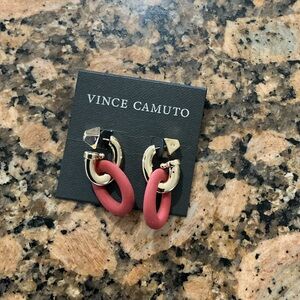 Vince Camuto brick color and Gold Link Earrings